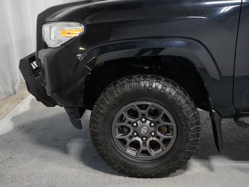 Used 2019 Toyota Tacoma SR RWD image 5