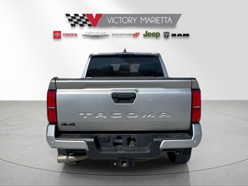 Used 2024 Toyota Tacoma TRD Off-Road w/ TRD Off Road Premium Package image 4