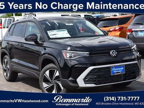 New 2026 Volkswagen Taos SE AWD/4WD image 1