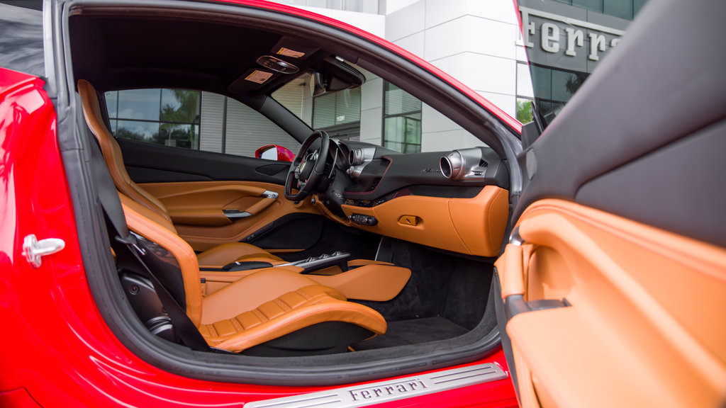 Certified 2021 Ferrari F8 Tributo RWD image 29