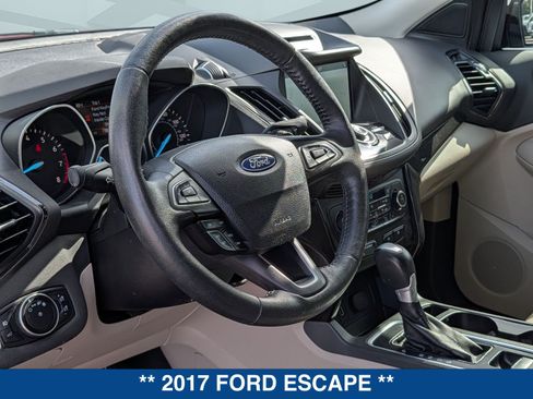 Used 2017 Ford Escape Titanium FWD image 23