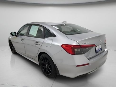 Used 2023 Honda Civic Sport image 5