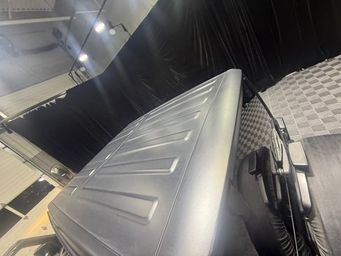 Used 2023 Jeep Wrangler Sport S image 33