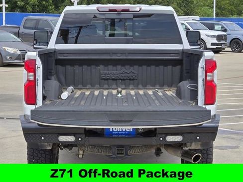 Used 2024 Chevrolet Silverado 2500 High Country w/ Z71 Off-Road Package image 9