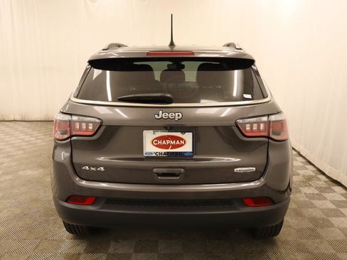 Used 2020 Jeep Compass Latitude w/ Cold Weather Group AWD/4WD image 5