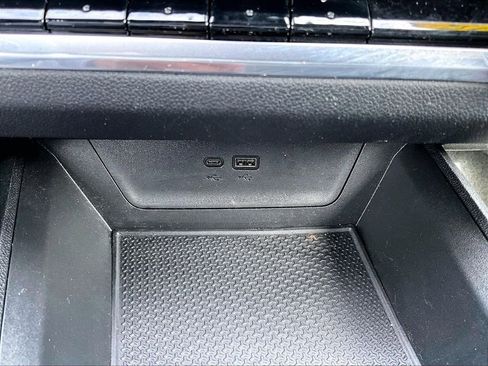 Used 2025 Chevrolet Equinox LT AWD/4WD image 25