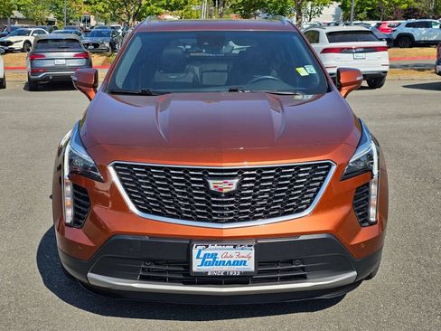 Used 2019 Cadillac XT4 Premium Luxury w/ Enhanced Visibility Package AWD/4WD image 2