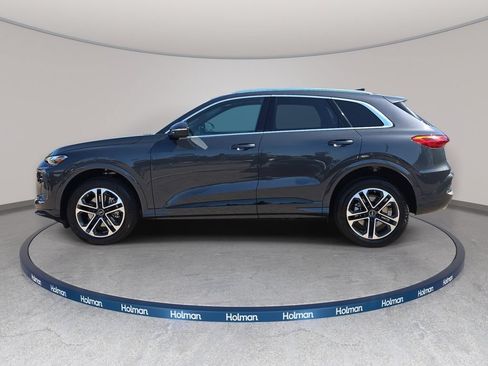 Used 2025 Audi Q5 Premium w/ Convenience Package AWD/4WD image 9