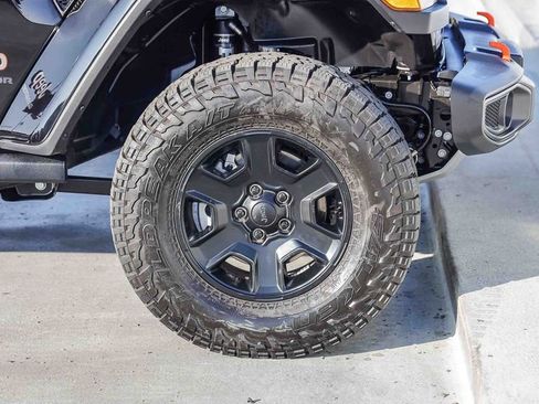 Used 2020 Jeep Gladiator Mojave image 11