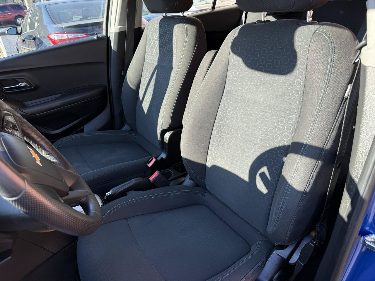 Used 2015 Chevrolet Trax LS FWD image 6
