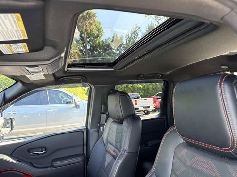 Used 2025 Nissan Frontier PRO-4X w/ Pro Premium Package AWD/4WD image 23