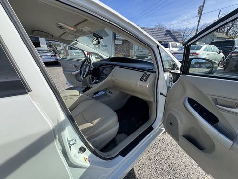 Used 2010 Toyota Prius Four image 58