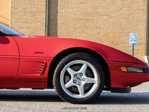 Used 1995 Chevrolet Corvette ZR1 RWD image 11