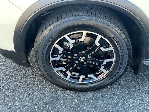 Certified 2020 Nissan Pathfinder SL image 7