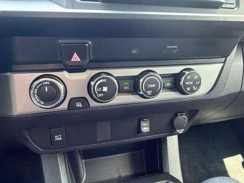 Used 2019 Toyota Tacoma SR w/ SR Convenience Package AWD/4WD image 25