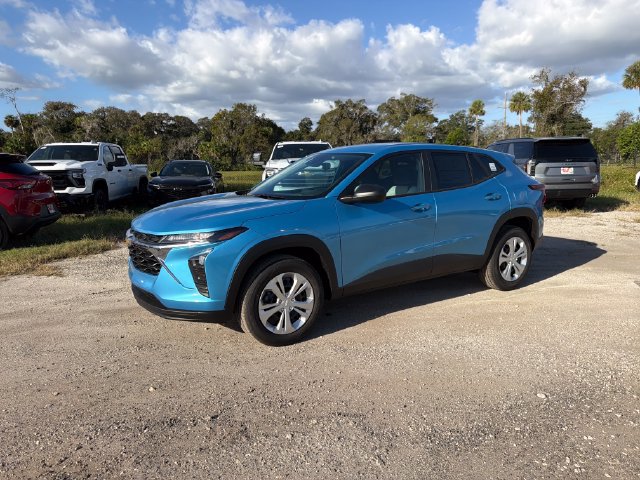 New 2026 Chevrolet Trax LS FWD image 2