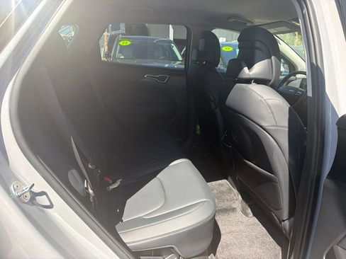 Certified 2026 Kia Sportage EX AWD/4WD image 10
