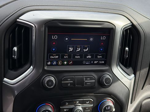 Used 2022 Chevrolet Silverado 1500 LT Trail Boss w/ Convenience Package II AWD/4WD image 21