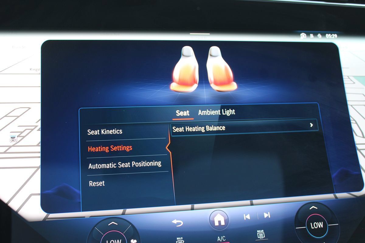 Used 2024 Mercedes-Benz EQS 450+ SUV image 21