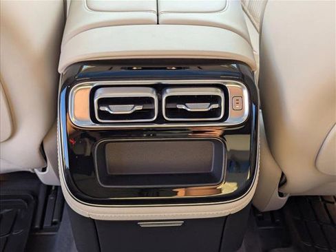 Used 2022 Mercedes-Benz S 580 S 580 image 21