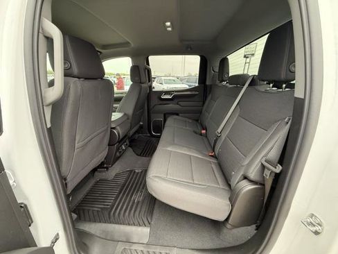 New 2026 GMC Sierra 1500 SLE image 28