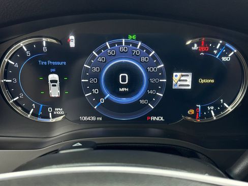 Used 2019 Cadillac Escalade Luxury AWD/4WD image 22