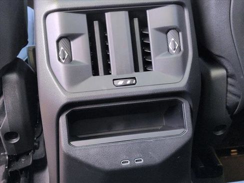 Used 2025 BMW X3 xDrive30i w/ Convenience Package image 16