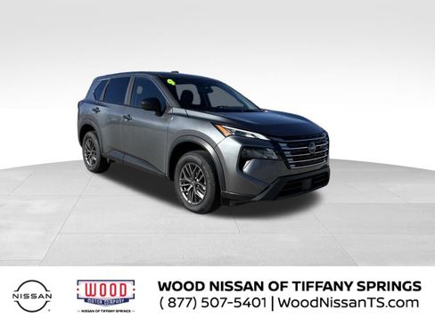 Used 2024 Nissan Rogue S image 1