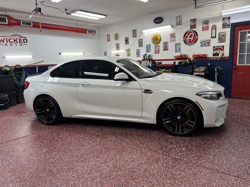Used 2018 BMW M2 image 4