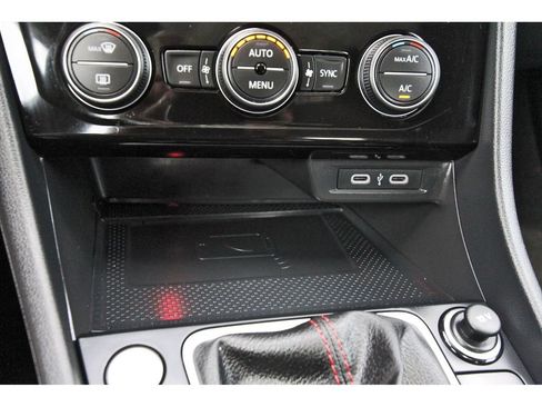 Used 2024 Volkswagen Jetta GLI Autobahn FWD image 27