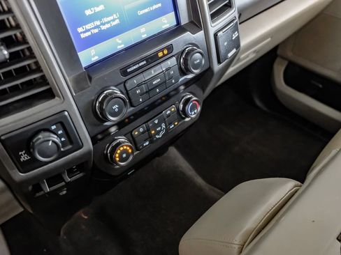 Used 2020 Ford F250 XL w/ STX Appearance Package AWD/4WD image 24