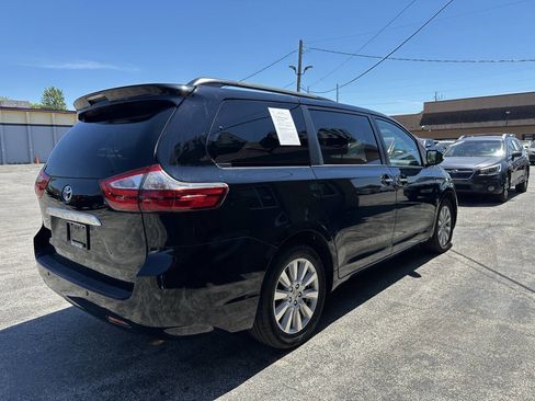 Used 2017 Toyota Sienna Limited Premium AWD/4WD image 15