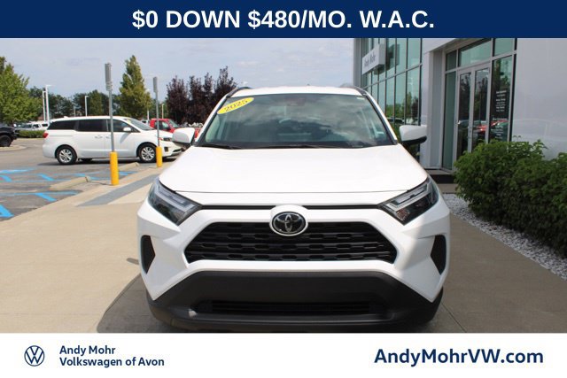 Used 2025 Toyota RAV4 XLE AWD/4WD image 2