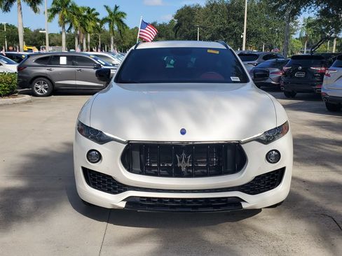 Used 2019 Maserati Levante AWD/4WD image 2