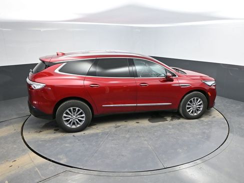 Used 2024 Buick Enclave Premium image 20
