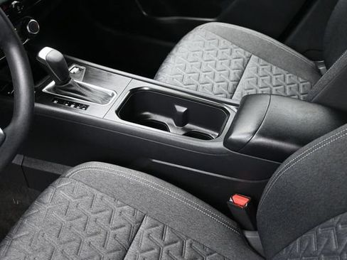 Used 2025 Nissan Kicks SV w/ Charging Package FWD image 18