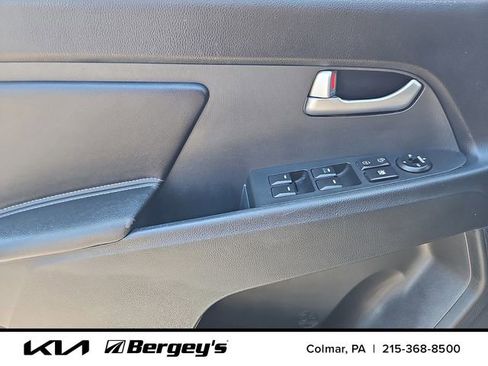 Used 2011 Kia Sportage LX FWD image 13