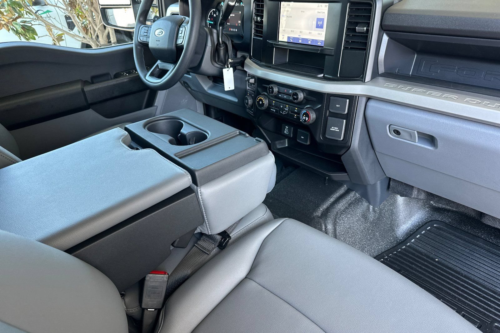 New 2025 Ford F350 XL w/ XL Chrome Package AWD/4WD image 14