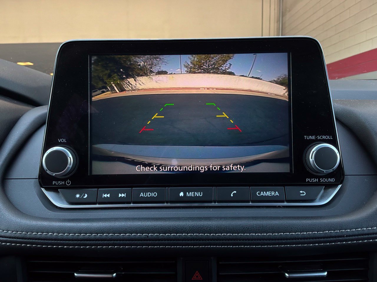 Used 2025 Nissan Rogue SV FWD image 34