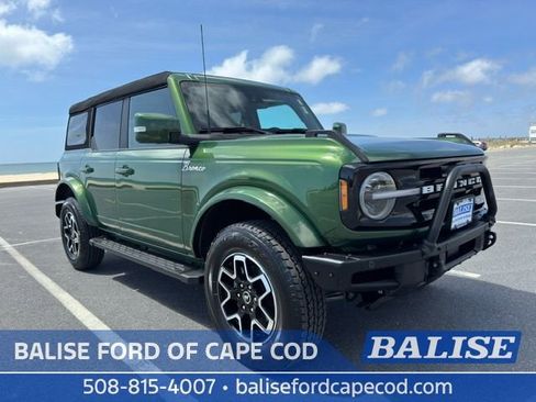 Used 2023 Ford Bronco Outer Banks AWD/4WD image 2