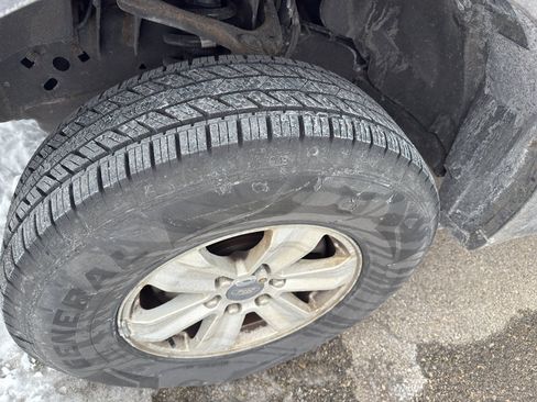 Used 2015 Ford F150 XLT image 8