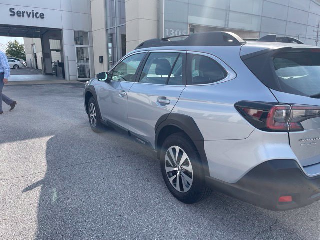 Used 2024 Subaru Outback AWD/4WD image 4