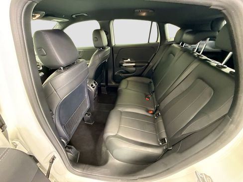 Used 2021 Mercedes-Benz GLA 250 4MATIC image 19