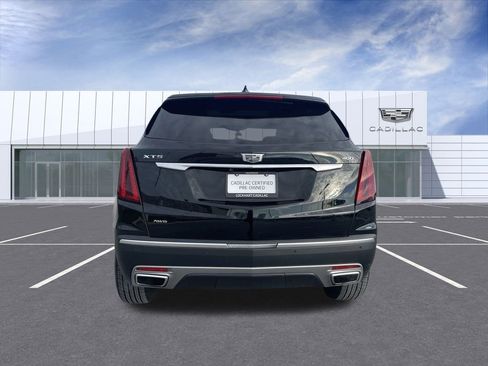 Certified 2022 Cadillac XT5 Premium Luxury w/ LPO, Floor Liner Package image 7