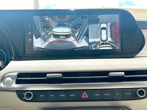 Used 2025 Hyundai Palisade Calligraphy image 14