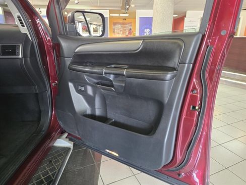 Used 2012 Nissan Armada SV AWD/4WD image 14