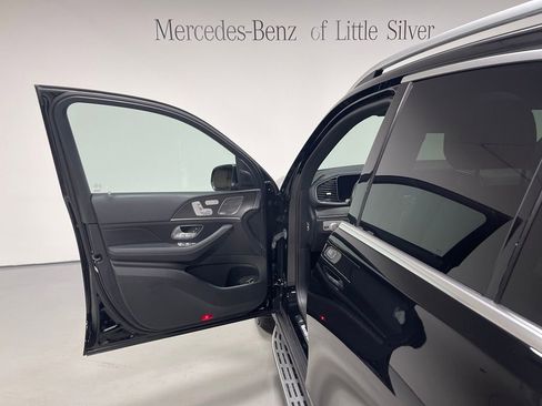 Used 2024 Mercedes-Benz GLE 450 4MATIC image 17