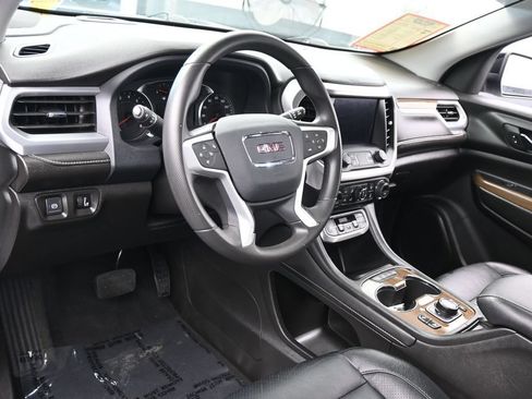 Used 2023 GMC Acadia SLE w/ Driver Convenience Package FWD image 48