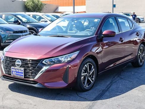 Used 2024 Nissan Sentra SV FWD image 3