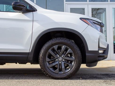 Used 2023 Honda Ridgeline Sport image 5